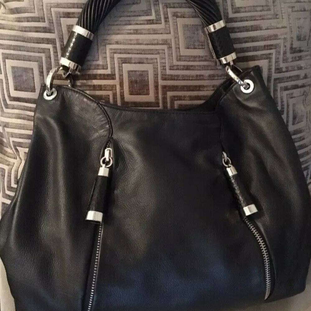 Michael Kors Tonne Black Leather Hobo Satchel Bag - Picture 3 of 3
